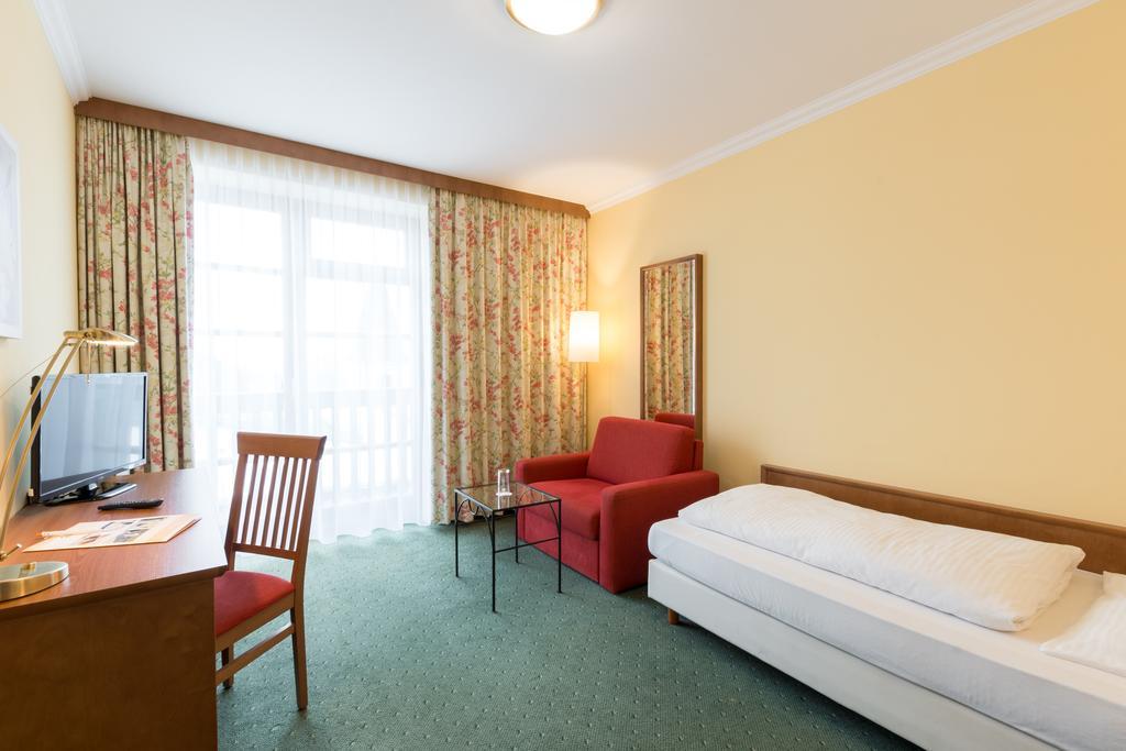 Kurhotel St. Josef Durrnberg Bagian luar foto